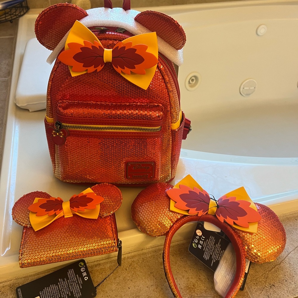 NWT Beautiful Disney Loungefly fall sequin, Minnie Mouse Ombré bundle.
